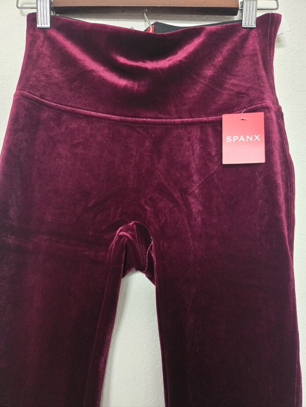 NWT SPANX High-Waist Velvet Leggings - Burgundy.Size M - Picture 3 of 7